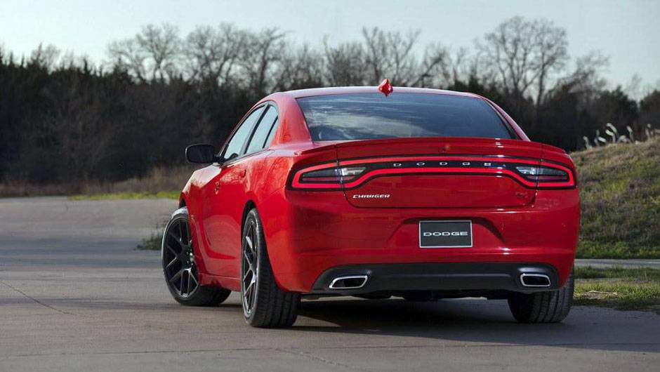 Modelo come&ccedil;ar&aacute; a ser vendido no final de 2014 | <a href="https://beta-develop.quatrorodas.abril.com.br/noticias/saloes/new-york-2014/dodge-mostra-charger-2015-nova-york-780063.shtml" rel="migration">Leia mais</a>