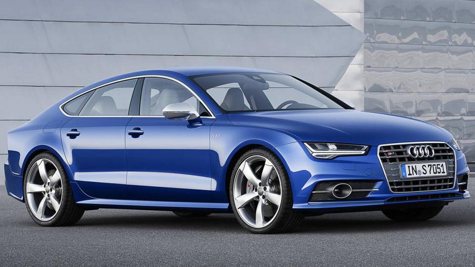 O modelo de performance S7 &eacute; equipado com bloco 4.0 TFSI de 444 cavalos de pot&ecirc;ncia | <a href="https://beta-develop.quatrorodas.abril.com.br/noticias/fabricantes/audi-apresenta-novos-a7-s7-783598.shtml" rel="migration">Leia mais</a>