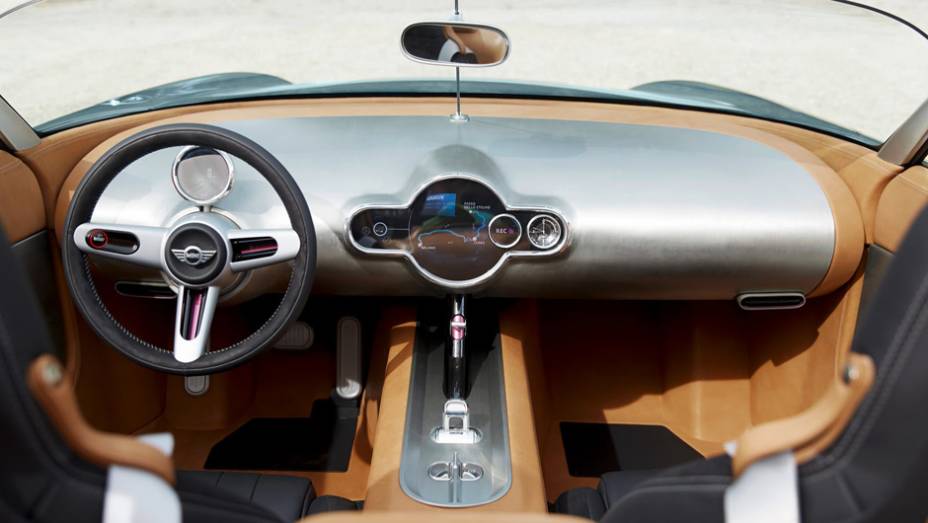 A ideia da marca foi tirar do interior do modelo todo excesso de equipamento e decoração | <a href="https://beta-develop.quatrorodas.abril.com.br/noticias/fabricantes/mini-superleggera-vision-concept-revelado-783801.shtml" rel="migration">Leia mais</a> A ideia da marca foi tirar do interior do modelo todo excesso de equipamento e decoração | <a href="https://beta-develop.quatrorodas.abril.com.br/noticias/fabricantes/mini-superleggera-vision-concept-revelado-783801.shtml" rel="migration">Leia mais</a>