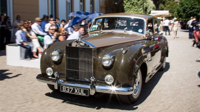 Rolls-Royce Silver Cloud I - Concorso dEleganza Villa dEste 2014 | <a href="https://beta-develop.quatrorodas.abril.com.br/noticias/classicos//concorso-d-eleganza-villa-d-este-2014-premia-maserati-450-s-1956-como-best-of-show-784018.shtml" rel="migration">Leia mais</a> Rolls-Royce Silver Cloud I - Concorso dEleganza Villa dEste 2014 | <a href="https://beta-develop.quatrorodas.abril.com.br/noticias/classicos//concorso-d-eleganza-villa-d-este-2014-premia-maserati-450-s-1956-como-best-of-show-784018.shtml" rel="migration">Leia mais</a>