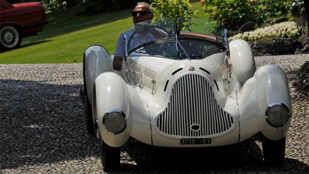 Alfa Romeo 6C 1750 GS Aprile - Concorso dEleganza Villa dEste 2014 | <a href="https://beta-develop.quatrorodas.abril.com.br/noticias/classicos//concorso-d-eleganza-villa-d-este-2014-premia-maserati-450-s-1956-como-best-of-show-784018.shtml" rel="migration">Leia mais</a> Alfa Romeo 6C 1750 GS Aprile - Concorso dEleganza Villa dEste 2014 | <a href="https://beta-develop.quatrorodas.abril.com.br/noticias/classicos//concorso-d-eleganza-villa-d-este-2014-premia-maserati-450-s-1956-como-best-of-show-784018.shtml" rel="migration">Leia mais</a>