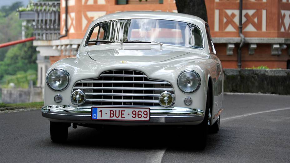 Ferrari 195 Inter - Concorso dEleganza Villa dEste 2014 | <a href="https://beta-develop.quatrorodas.abril.com.br/noticias/classicos//concorso-d-eleganza-villa-d-este-2014-premia-maserati-450-s-1956-como-best-of-show-784018.shtml" rel="migration">Leia mais</a>