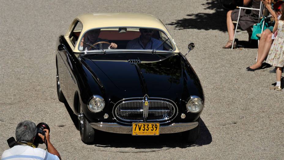 Ferrari 212 Inter - Concorso dEleganza Villa dEste 2014 | <a href="https://beta-develop.quatrorodas.abril.com.br/noticias/classicos//concorso-d-eleganza-villa-d-este-2014-premia-maserati-450-s-1956-como-best-of-show-784018.shtml" rel="migration">Leia mais</a>