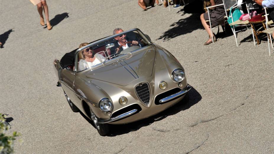 Alfa Romeo 1900 C SS - Concorso dEleganza Villa dEste 2014 | <a href="https://beta-develop.quatrorodas.abril.com.br/noticias/classicos//concorso-d-eleganza-villa-d-este-2014-premia-maserati-450-s-1956-como-best-of-show-784018.shtml" rel="migration">Leia mais</a>