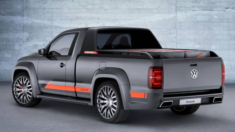O modelo dever&aacute; ser apresentado ao p&uacute;blico durante o W&ouml;rthersee | <a href="https://beta-develop.quatrorodas.abril.com.br/noticias/fabricantes/surgem-imagens-vw-amarok-power-concept-784231.shtml" rel="migration">Leia mais</a>
