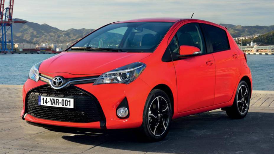 A Toyota divulgou informações e fotos oficiais do Yaris 2014 | <a href="https://beta-develop.quatrorodas.abril.com.br/noticias/fabricantes/toyota-revela-yaris-2014-784205.shtml" rel="migration">Leia mais</a>