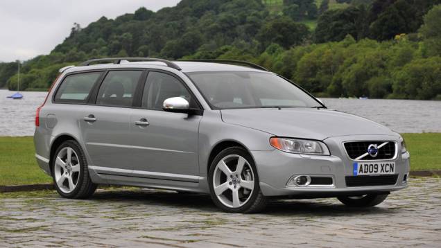 7 - Volvo V70/XC70 (vencedor da categoria "Carro executivo") | <a href="https://beta-develop.quatrorodas.abril.com.br/noticias/mercado/volkswagen-up-lidera-pesquisa-satisfacao-jd-power-2014-784586.shtml" rel="migration">Leia mais</a> 7 - Volvo V70/XC70 (vencedor da categoria "Carro executivo") | <a href="https://beta-develop.quatrorodas.abril.com.br/noticias/mercado/volkswagen-up-lidera-pesquisa-satisfacao-jd-power-2014-784586.shtml" rel="migration">Leia mais</a>