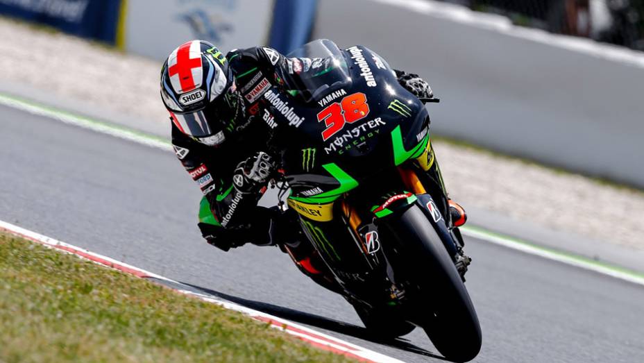 A segunda posição ficou com Bradley Smith | <a href="https://beta-develop.quatrorodas.abril.com.br/moto/noticias/motogp-spargaro-surpreende-lidera-sexta-feira-786039.shtml" rel="migration">Leia mais</a>