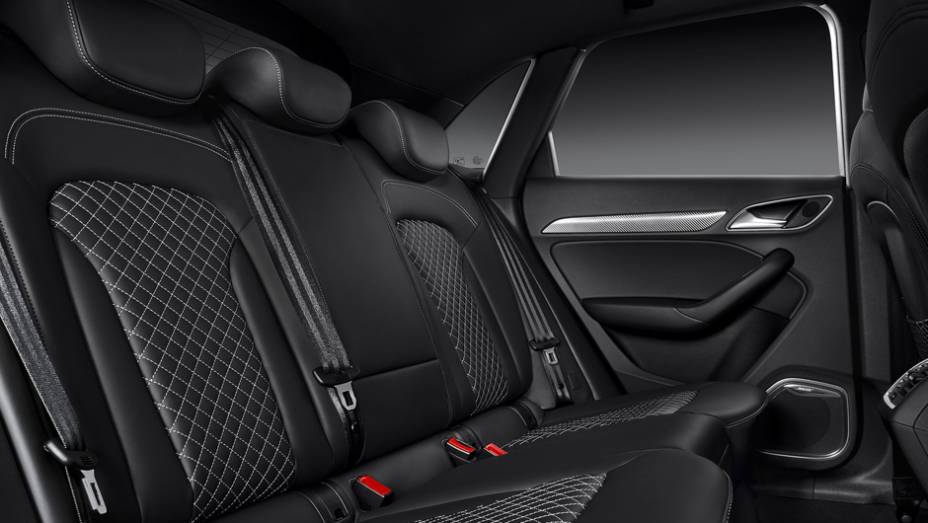 Outra característica é o sistema de tração integral quattro | <a href="https://beta-develop.quatrorodas.abril.com.br/noticias/fabricantes/audi-rs-q3-chega-r-273-6-mil-786183.shtml" rel="migration">Leia mais</a> Outra característica é o sistema de tração integral quattro | <a href="https://beta-develop.quatrorodas.abril.com.br/noticias/fabricantes/audi-rs-q3-chega-r-273-6-mil-786183.shtml" rel="migration">Leia mais</a>