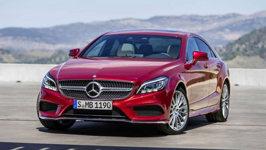 A marca alem&atilde; tamb&eacute;m renovou a gama de motoriza&ccedil;&otilde;es, sendo que agora todas atendem &agrave;s r&iacute;gidas normas de emiss&otilde;es de poluentes Euro6 | <a href="https://beta-develop.quatrorodas.abril.com.br/noticias/fabricantes/mercedes-benz-apresenta-novo-cls-786489.shtml" rel="migration">Leia mais</a>