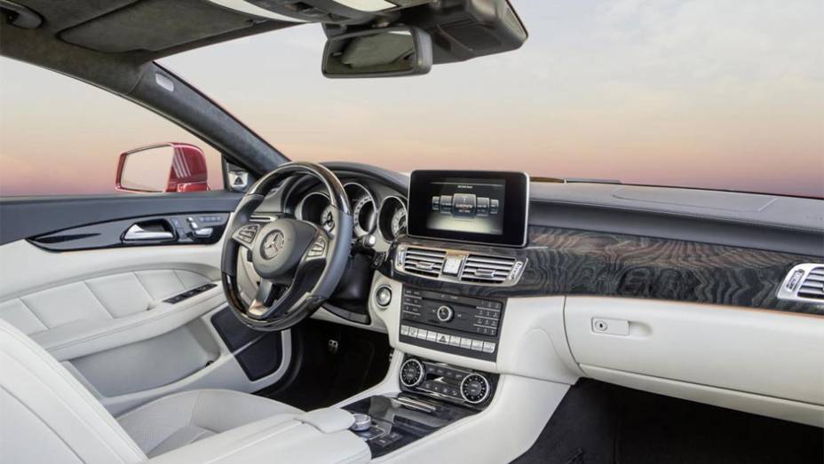 Ainda não há previsão de quando o novo CLS será lançado no Brasil | <a href="https://beta-develop.quatrorodas.abril.com.br/noticias/fabricantes/mercedes-benz-apresenta-novo-cls-786489.shtml" rel="migration">Leia mais</a> Ainda não há previsão de quando o novo CLS será lançado no Brasil | <a href="https://beta-develop.quatrorodas.abril.com.br/noticias/fabricantes/mercedes-benz-apresenta-novo-cls-786489.shtml" rel="migration">Leia mais</a>