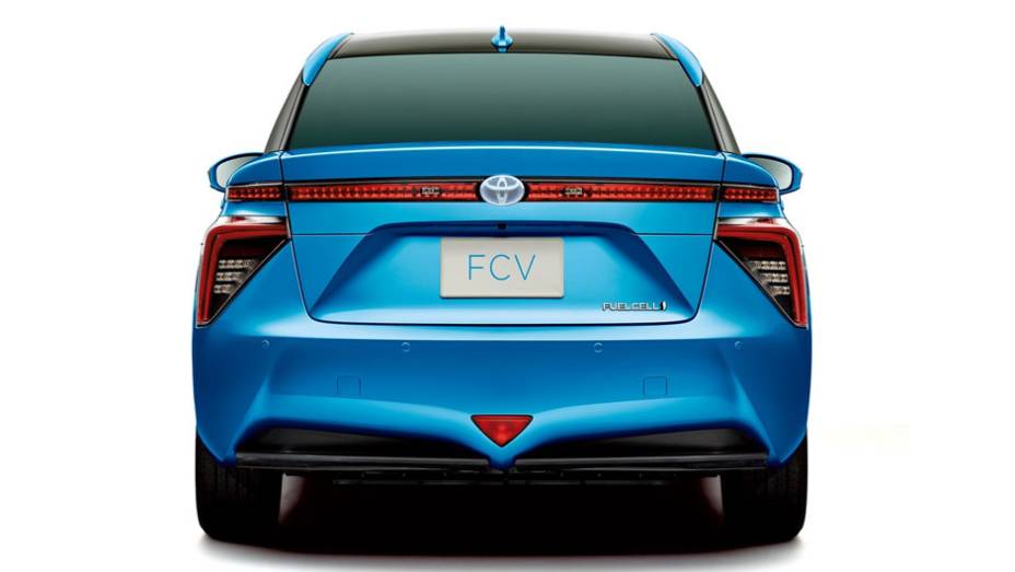 Segundo a Toyota, modelo tem uma autonomia de aproximadamente 700 km e um tempo de reabastecimento de cerca de tr&ecirc;s minutos | <a href="https://beta-develop.quatrorodas.abril.com.br/noticias/sustentabilidade/toyota-revela-novo-fcv-787124.shtml" rel="migration">Leia mais</a>