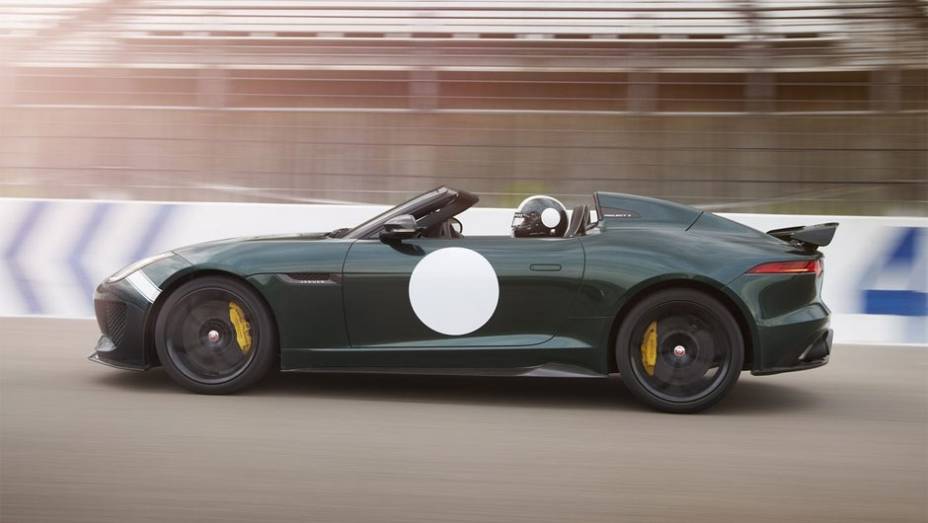 Modelo será limitado a 250 unidades | <a href="https://beta-develop.quatrorodas.abril.com.br/noticias/fabricantes/oficial-jaguar-anuncia-f-type-project-7-787087.shtml" rel="migration">Leia mais</a>