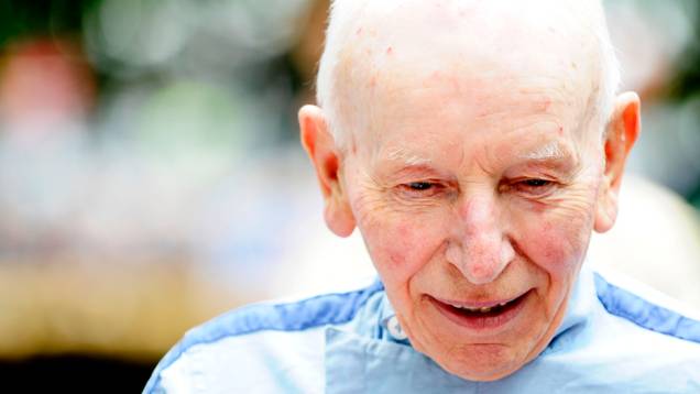 Outra lenda que participou do evento é o britânico John Surtees | <a href="https://beta-develop.quatrorodas.abril.com.br/galerias/especiais/festival-goodwood-2014-parte-2-787544.shtml" rel="migration">Parte 2</a> Outra lenda que participou do evento é o britânico John Surtees | <a href="https://beta-develop.quatrorodas.abril.com.br/galerias/especiais/festival-goodwood-2014-parte-2-787544.shtml" rel="migration">Parte 2</a>
