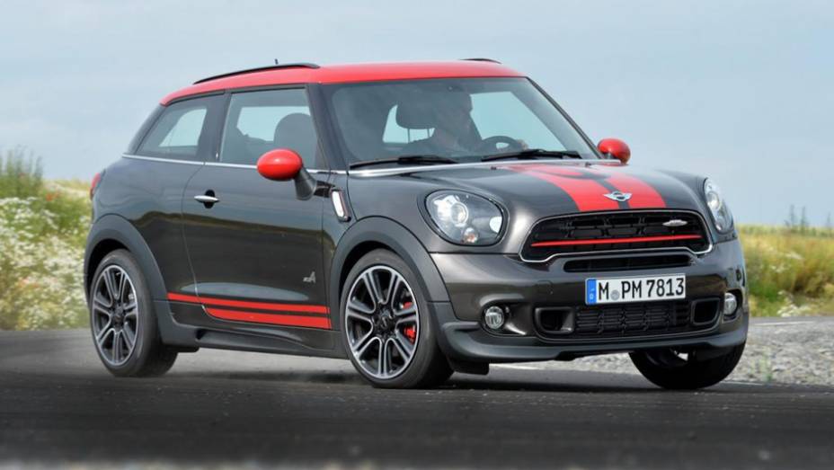 A MINI mostrou o modelo 2015 do crossover Paceman | <a href="https://beta-develop.quatrorodas.abril.com.br/noticias/fabricantes/mini-promove-facelift-paceman-789557.shtml" rel="migration">Leia mais</a>