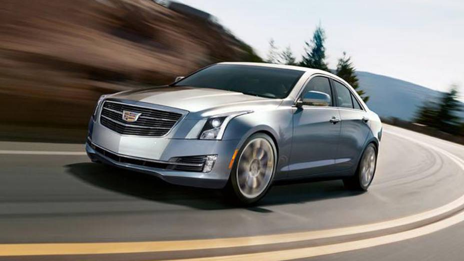 A Cadillac apresentou o modelo 2015 do ATS | <a href="https://beta-develop.quatrorodas.abril.com.br/noticias/fabricantes/cadillac-revela-ats-2015-790438.shtml" rel="migration">Leia mais</a>