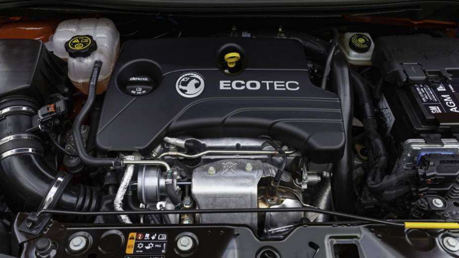 V&aacute;rias op&ccedil;&otilde;es de motoriza&ccedil;&atilde;o est&atilde;o dispon&iacute;veis, com destaque para o bloco 1.0 turbo de tr&ecirc;s cilindros, configurado para entregar 89 ou 113 cavalos de pot&ecirc;ncia, e para o 1.4 turbo de quatro cilindros | <a href="https://beta-develop.quatrorodas.abril.com.br/noticias/salo" rel="migration"></a>