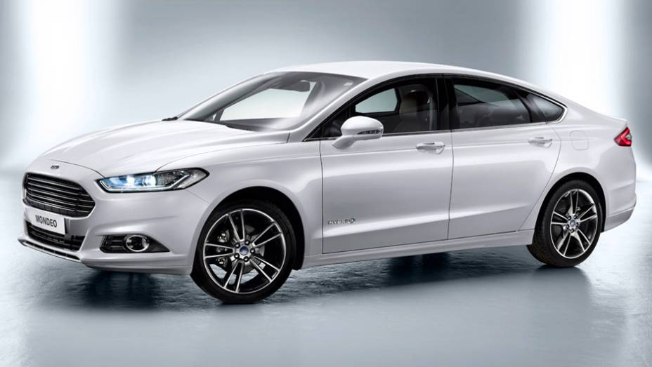 Ford Mondeo | <a href="https://beta-develop.quatrorodas.abril.com.br/noticias/mercado/candidatos-carro-ano-2015-europa-sao-revelados-791548.shtml" rel="migration">Leia mais</a>