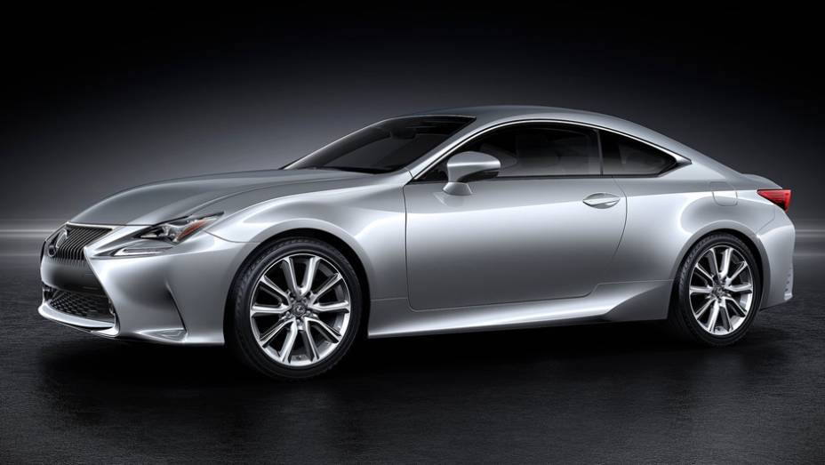 Lexus RC | <a href="https://beta-develop.quatrorodas.abril.com.br/noticias/mercado/candidatos-carro-ano-2015-europa-sao-revelados-791548.shtml" rel="migration">Leia mais</a>