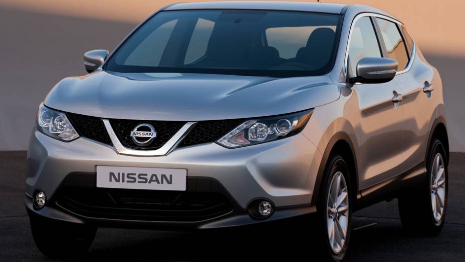 Nissan Qashqai | <a href="https://beta-develop.quatrorodas.abril.com.br/noticias/mercado/candidatos-carro-ano-2015-europa-sao-revelados-791548.shtml" rel="migration">Leia mais</a>