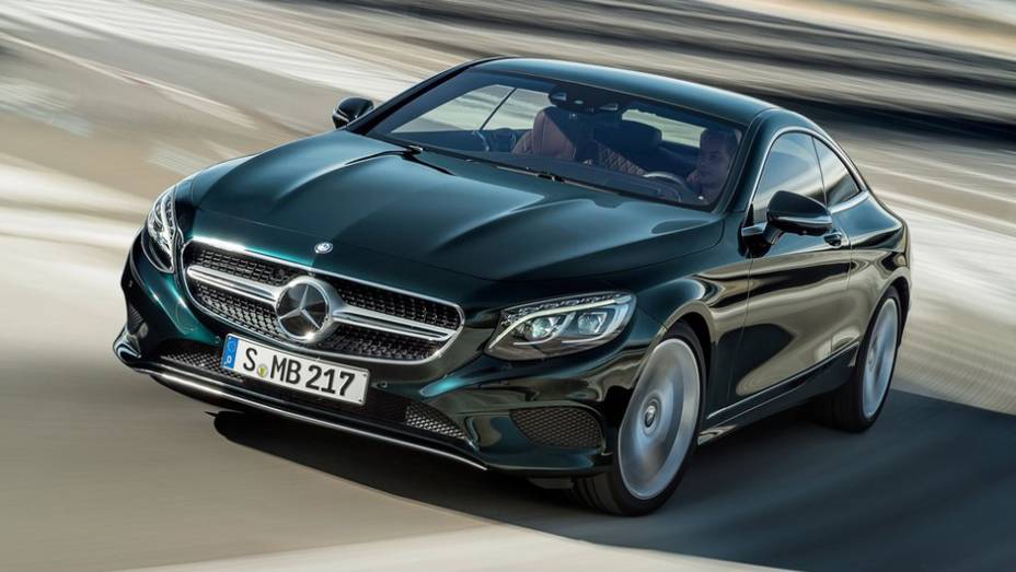 Mercedes-Benz Classe S Coupe | <a href="https://beta-develop.quatrorodas.abril.com.br/noticias/mercado/candidatos-carro-ano-2015-europa-sao-revelados-791548.shtml" rel="migration">Leia mais</a>