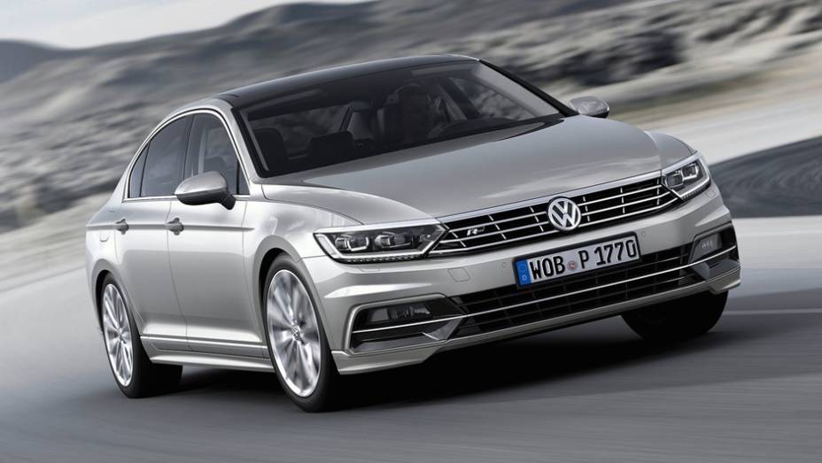 Volkswagen Passat | <a href="https://beta-develop.quatrorodas.abril.com.br/noticias/mercado/candidatos-carro-ano-2015-europa-sao-revelados-791548.shtml" rel="migration">Leia mais</a>