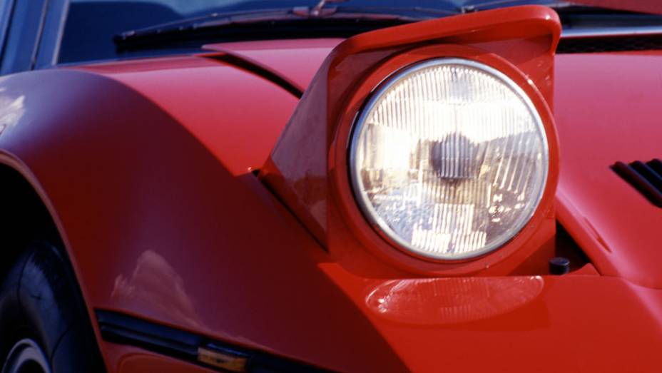 Era a primeira vez que um Maserati vinha equipado com suspensão independente nas quatro rodas | <a href="https://beta-develop.quatrorodas.abril.com.br/galerias/maserati/maserati-mc12-792008.shtml" rel="migration">Veja a galeria do Maserati MC12</a> | <a href="https://quatrorodas.abril." rel="migration"></a> Era a primeira vez que um Maserati vinha equipado com suspensão independente nas quatro rodas | <a href="https://beta-develop.quatrorodas.abril.com.br/galerias/maserati/maserati-mc12-792008.shtml" rel="migration">Veja a galeria do Maserati MC12</a> | <a href="https://quatrorodas.abril." rel="migration"></a>