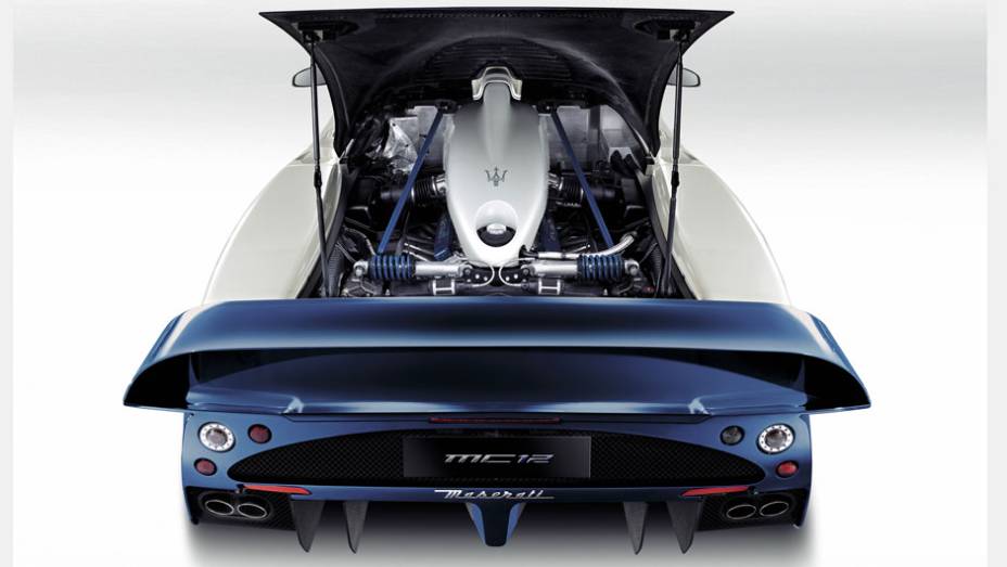 Da Ferrari vieram o chassi de fibra de carbono, o V12 de 630 cv, a transmissão, a suspensão e os freios | <a href="https://beta-develop.quatrorodas.abril.com.br/reportagens/classicos/maserati-100-anos-792281.shtml" rel="migration">Leia mais</a> Da Ferrari vieram o chassi de fibra de carbono, o V12 de 630 cv, a transmissão, a suspensão e os freios | <a href="https://beta-develop.quatrorodas.abril.com.br/reportagens/classicos/maserati-100-anos-792281.shtml" rel="migration">Leia mais</a>