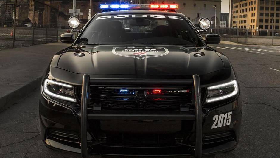De modo geral, ela segue o padrão de mudanças estéticas promovidas na linha 2015 do Charger, com nova grade frontal, capô redesenhado... | <a href="https://beta-develop.quatrorodas.abril.com.br/noticias/fabricantes/dodge-mostra-charger-pursuit-2015-794899.shtml" rel="migration">Leia m</a> De modo geral, ela segue o padrão de mudanças estéticas promovidas na linha 2015 do Charger, com nova grade frontal, capô redesenhado... | <a href="https://beta-develop.quatrorodas.abril.com.br/noticias/fabricantes/dodge-mostra-charger-pursuit-2015-794899.shtml" rel="migration">Leia m</a>