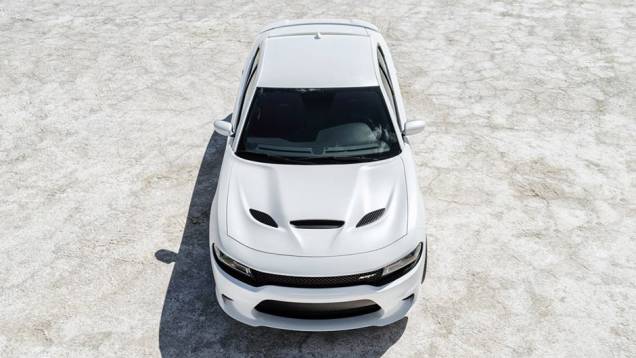 Com essa configuração, o Charger SRT Hellcat acelera de 0 a 96 km/h em 3,8 segundos e alcança a velocidade máxima de 328 km/h | <a href="https://beta-develop.quatrorodas.abril.com.br/noticias/fabricantes/dodge-exibe-charger-srt-hellcat-795977.shtml" rel="migration">Leia mais</a> Com essa configuração, o Charger SRT Hellcat acelera de 0 a 96 km/h em 3,8 segundos e alcança a velocidade máxima de 328 km/h | <a href="https://beta-develop.quatrorodas.abril.com.br/noticias/fabricantes/dodge-exibe-charger-srt-hellcat-795977.shtml" rel="migration">Leia mais</a>