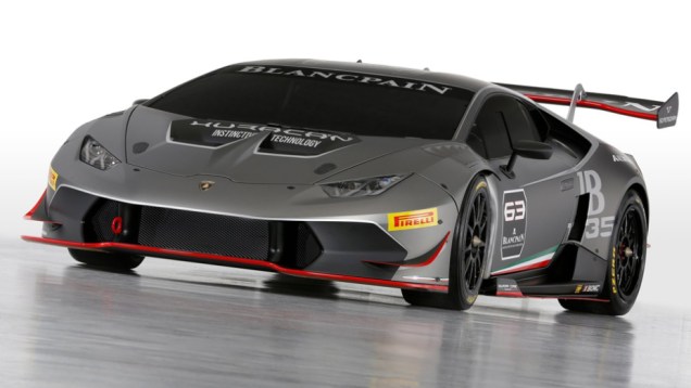 O modelo em questão, concebido para uso exclusivo em autódromos, foi desenvolvido em conjunto pela montadora italiana e pela Dallara Engineering | <a href="https://beta-develop.quatrorodas.abril.com.br/noticias/fabricantes/lamborghini-oficializa-huracan-super-trofeo-79" rel="migration"></a> O modelo em questão, concebido para uso exclusivo em autódromos, foi desenvolvido em conjunto pela montadora italiana e pela Dallara Engineering | <a href="https://beta-develop.quatrorodas.abril.com.br/noticias/fabricantes/lamborghini-oficializa-huracan-super-trofeo-79" rel="migration"></a>