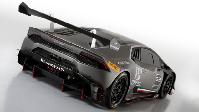 Da mesma maneira, o motor 5.2 V10 naturalmente aspirado entrega 611 cavalos de potência, um aumento de 10 cv | <a href="https://beta-develop.quatrorodas.abril.com.br/noticias/fabricantes/lamborghini-oficializa-huracan-super-trofeo-797510.shtml" rel="migration">Leia mais</a> Da mesma maneira, o motor 5.2 V10 naturalmente aspirado entrega 611 cavalos de potência, um aumento de 10 cv | <a href="https://beta-develop.quatrorodas.abril.com.br/noticias/fabricantes/lamborghini-oficializa-huracan-super-trofeo-797510.shtml" rel="migration">Leia mais</a>