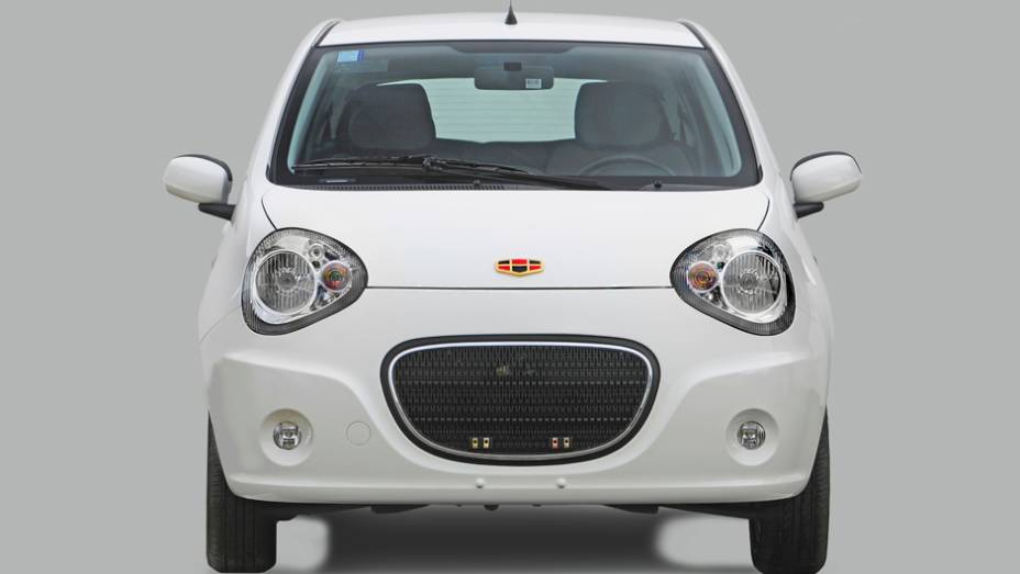 A proposta é similar àquelas de outros modelos chineses que chegaram por aqui: cativar pelo baixo custo aliado à boa oferta de itens de série | <a href="https://beta-develop.quatrorodas.abril.com.br/carros/lancamentos/geely-gc2-798075.shtml" rel="migration">Leia mais</a> A proposta é similar àquelas de outros modelos chineses que chegaram por aqui: cativar pelo baixo custo aliado à boa oferta de itens de série | <a href="https://beta-develop.quatrorodas.abril.com.br/carros/lancamentos/geely-gc2-798075.shtml" rel="migration">Leia mais</a>