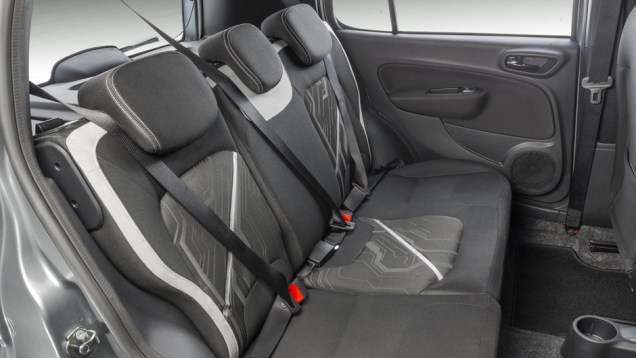 Fiat Novo Uno 2015 | <a href="https://beta-develop.quatrorodas.abril.com.br/carros/lancamentos/fiat-novo-uno-2015-798881.shtml" rel="migration">Leia mais</a> Fiat Novo Uno 2015 | <a href="https://beta-develop.quatrorodas.abril.com.br/carros/lancamentos/fiat-novo-uno-2015-798881.shtml" rel="migration">Leia mais</a>
