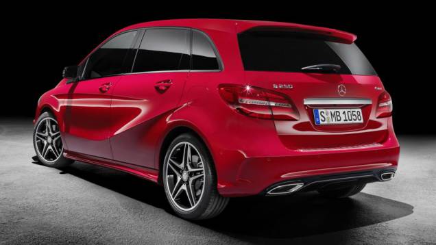As modificações são relativamente sutis, como as ponteiras de escapamento hexagonais | <a href="https://beta-develop.quatrorodas.abril.com.br/noticias/saloes/paris-2014/mercedes-benz-atualiza-classe-b-799644.shtml" rel="migration">Leia mais</a> As modificações são relativamente sutis, como as ponteiras de escapamento hexagonais | <a href="https://beta-develop.quatrorodas.abril.com.br/noticias/saloes/paris-2014/mercedes-benz-atualiza-classe-b-799644.shtml" rel="migration">Leia mais</a>
