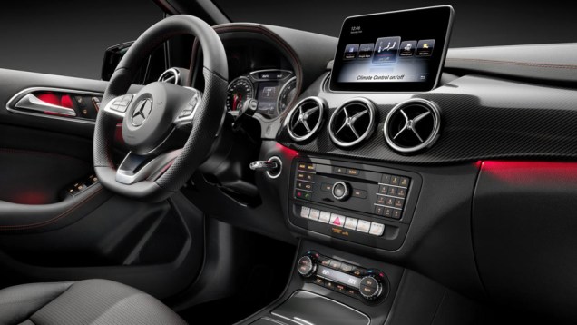 S&atilde;o quatro vers&otilde;es movidas a gasolina, oferecendo entre 120 e 208 cv de pot&ecirc;ncia | <a href="https://beta-develop.quatrorodas.abril.com.br/noticias/saloes/paris-2014/mercedes-benz-atualiza-classe-b-799644.shtml" rel="migration">Leia mais</a>