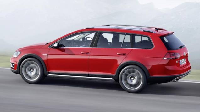 O modelo chega com tração 4x4 (4Motion) e corpo 20 mm mais alto em relação aos modelos tradicionais da linha | <a href="https://beta-develop.quatrorodas.abril.com.br/noticias/saloes/paris-2014/volkswagen-lanca-golf-alltrack-salao-paris-802263.shtml" rel="migration">Leia mais</a> O modelo chega com tração 4x4 (4Motion) e corpo 20 mm mais alto em relação aos modelos tradicionais da linha | <a href="https://beta-develop.quatrorodas.abril.com.br/noticias/saloes/paris-2014/volkswagen-lanca-golf-alltrack-salao-paris-802263.shtml" rel="migration">Leia mais</a>