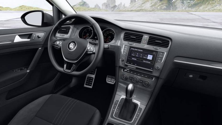 Volkswagen Golf Alltrack | <a href="https://beta-develop.quatrorodas.abril.com.br/noticias/saloes/paris-2014/volkswagen-lanca-golf-alltrack-salao-paris-802263.shtml" rel="migration">Leia mais</a>