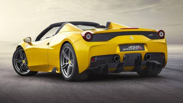 Já o motor V8 4.5 aspirado conta com 605 cv e 45,89 kgmf de torque | <a href="https://beta-develop.quatrorodas.abril.com.br/noticias/saloes/paris-2014/ferrari-divulga-imagens-458-speciale-aperta-802402.shtml" rel="migration">Leia mais</a> Já o motor V8 4.5 aspirado conta com 605 cv e 45,89 kgmf de torque | <a href="https://beta-develop.quatrorodas.abril.com.br/noticias/saloes/paris-2014/ferrari-divulga-imagens-458-speciale-aperta-802402.shtml" rel="migration">Leia mais</a>