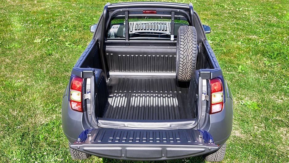 Apesar de a Dacia não ter planos para lançar o modelo no mercado geral, a Romturingia, oficina de personalização, aceitará encomendas para converter o utilitário esportivo | <a href="https://beta-develop.quatrorodas.abril.com.br/noticias/fabricantes/dacia-oficializa-du" rel="migration"></a> Apesar de a Dacia não ter planos para lançar o modelo no mercado geral, a Romturingia, oficina de personalização, aceitará encomendas para converter o utilitário esportivo | <a href="https://beta-develop.quatrorodas.abril.com.br/noticias/fabricantes/dacia-oficializa-du" rel="migration"></a>