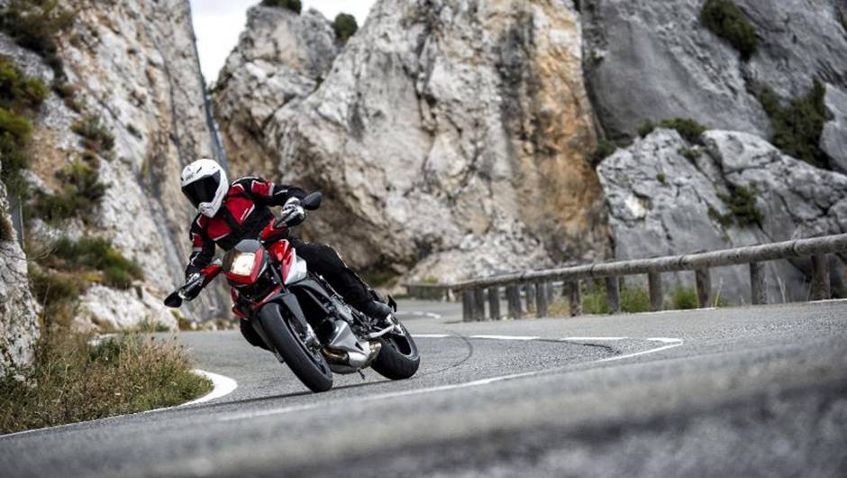 MV Agusta Rivale 800
