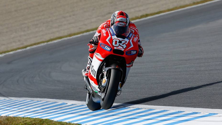 Andrea Dovizioso foi o mais rápido da sexta-feira nos treinos da MotoGP em Motegi | <a href="https://beta-develop.quatrorodas.abril.com.br/moto/noticias/motogp-dovizioso-mais-rapido-motegi-805474.shtml" rel="migration">Leia mais</a>