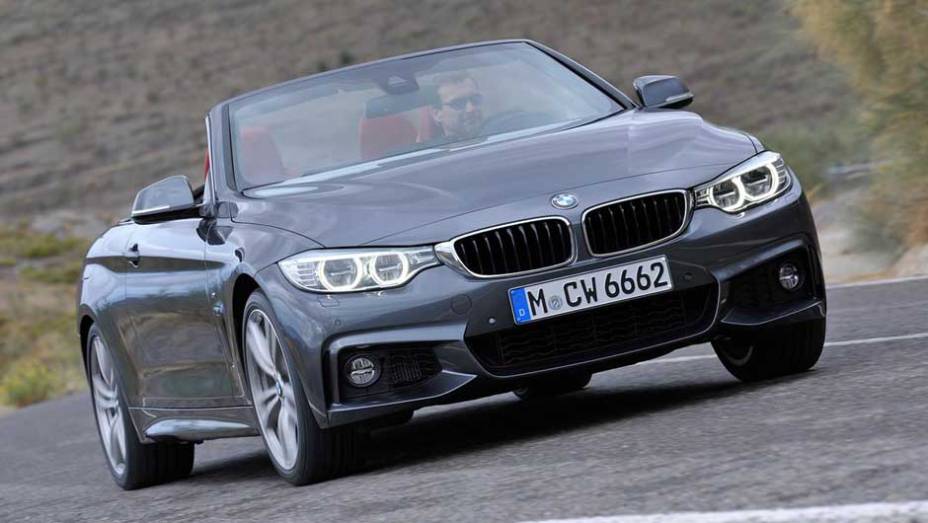 A BMW mostrou as primeiras imagens oficiais do Série 4 Conversível | <a href="https://beta-develop.quatrorodas.abril.com.br/noticias/fabricantes/bmw-lanca-serie-4-conversivel-756972.shtml" rel="migration">Leia mais</a>