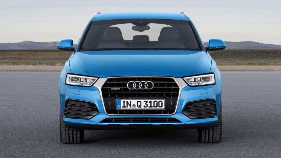 ...atualizando a grade frontal (em formato trapezoidal) e os faróis de xenônio, com luzes diurnas de LED | <a href="https://beta-develop.quatrorodas.abril.com.br/noticias/fabricantes/audi-apresenta-q3-2015-810386.shtml/" rel="migration">Leia Mais</a> ...atualizando a grade frontal (em formato trapezoidal) e os faróis de xenônio, com luzes diurnas de LED | <a href="https://beta-develop.quatrorodas.abril.com.br/noticias/fabricantes/audi-apresenta-q3-2015-810386.shtml/" rel="migration">Leia Mais</a>