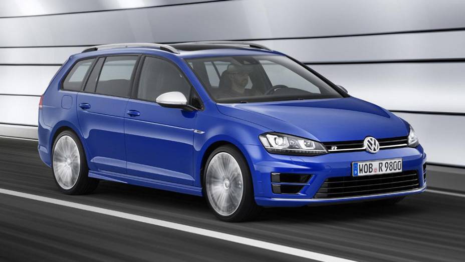 A Volkswagen lança no Salão de Los Angeles, nos Estados Unidos, a versão perua de um dos seus modelos de maior sucesso: o Golf R | <a href="https://beta-develop.quatrorodas.abril.com.br/noticias/saloes/losangeles-2014/volkswagen-lanca-golf-r-variant-salao-los-angeles-81" rel="migration"></a>