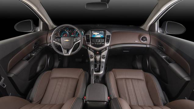 Também está disponível uma nova opção de transmissão automática de seis marchas, mais econômica e ágil | <a href="https://beta-develop.quatrorodas.abril.com.br/noticias/fabricantes/chevrolet-cruze-2015-lancado-817777.shtml" rel="migration">Leia mais</a> Também está disponível uma nova opção de transmissão automática de seis marchas, mais econômica e ágil | <a href="https://beta-develop.quatrorodas.abril.com.br/noticias/fabricantes/chevrolet-cruze-2015-lancado-817777.shtml" rel="migration">Leia mais</a>