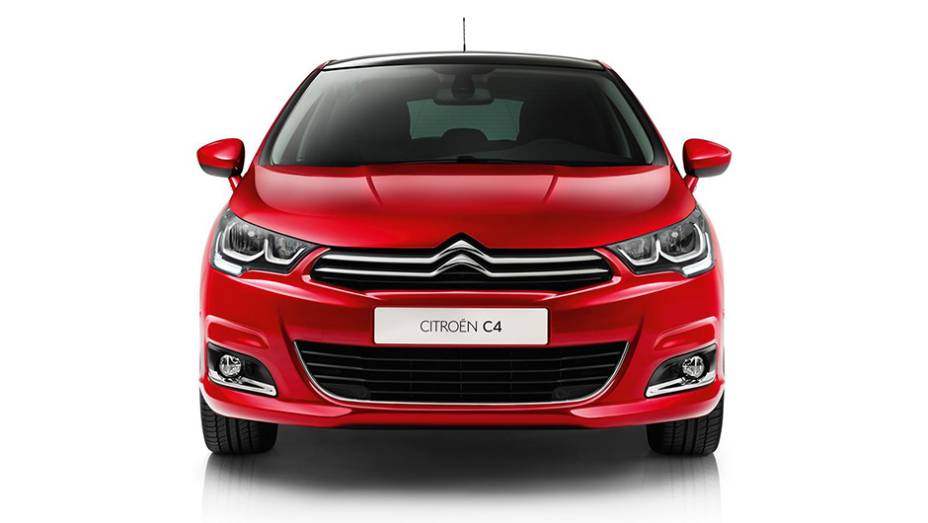 No que diz respeito &agrave; motoriza&ccedil;&atilde;o, o C4 tem blocos j&aacute; adequados &agrave; regulamenta&ccedil;&atilde;o Euro6 de emiss&atilde;o de poluentes | <a href="https://beta-develop.quatrorodas.abril.com.br/noticias/fabricantes/citroen-promove-facelift-c4-europa-820030.shtml" rel="migration">Leia mais</a>