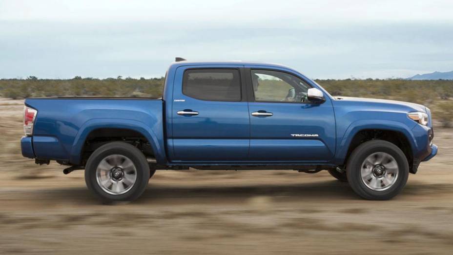 O modelo deverá rivalizar com Chevrolet Silverado e GMC Canyon | <a href="https://beta-develop.quatrorodas.abril.com.br/noticias/saloes/detroit-2015/toyota-desvenda-tacoma-2016-825020.shtml" rel="migration">Leia mais</a> O modelo deverá rivalizar com Chevrolet Silverado e GMC Canyon | <a href="https://beta-develop.quatrorodas.abril.com.br/noticias/saloes/detroit-2015/toyota-desvenda-tacoma-2016-825020.shtml" rel="migration">Leia mais</a>
