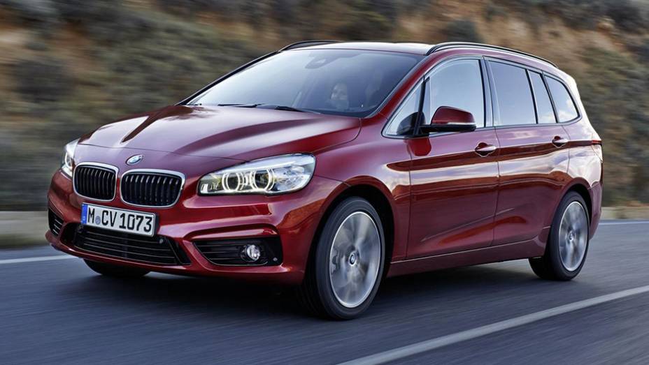 O "primeiro compacto premium global a oferecer sete lugares". Assim a BMW define o S&eacute;rie 2 Gran Tourer | <a href="https://beta-develop.quatrorodas.abril.com.br/noticias/saloes/genebra-2015/bmw-serie-2-gran-tourer-apresentado-834700.shtml" rel="migration">Leia mais</a>