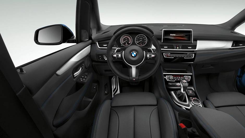 Por dentro, o design também se assemelha àquele visto no Active Tourer | <a href="https://beta-develop.quatrorodas.abril.com.br/noticias/saloes/genebra-2015/bmw-serie-2-gran-tourer-apresentado-834700.shtml" rel="migration">Leia mais</a> Por dentro, o design também se assemelha àquele visto no Active Tourer | <a href="https://beta-develop.quatrorodas.abril.com.br/noticias/saloes/genebra-2015/bmw-serie-2-gran-tourer-apresentado-834700.shtml" rel="migration">Leia mais</a>